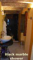 yellow_bathroom1